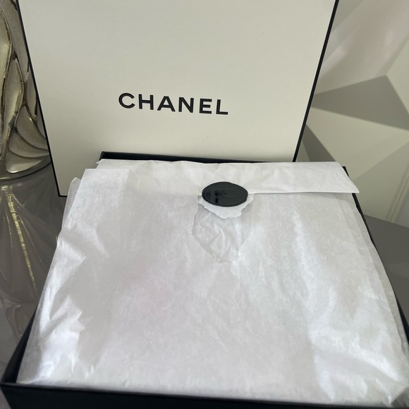 CHANEL Chance Eau Foaming Eau Tendre Shower Gel 6.8 fl oz - Picture 4 of 7